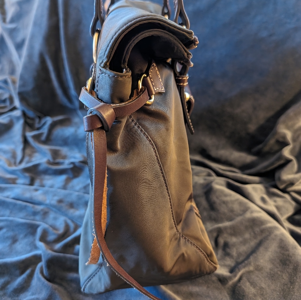 Dooney &Bourke Nylon Satchel Black with leather - Picture 4 of 16